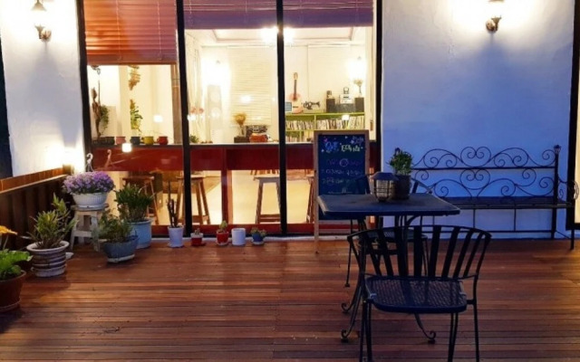 Yeosu Into the Clouds Pension