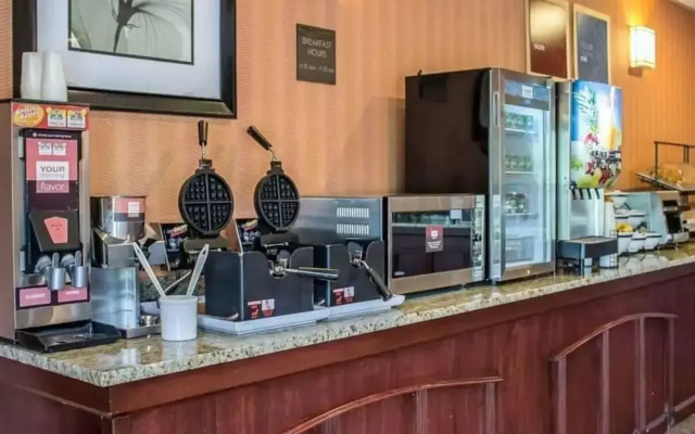 Comfort Inn North