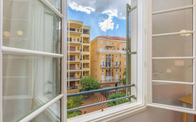 Mundo - 2 BR Apartment at Saifi Village