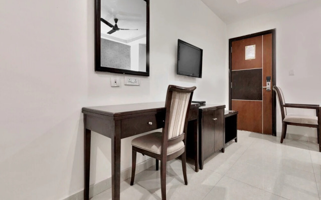 Capital O 12384 Hotel Rudra Grand