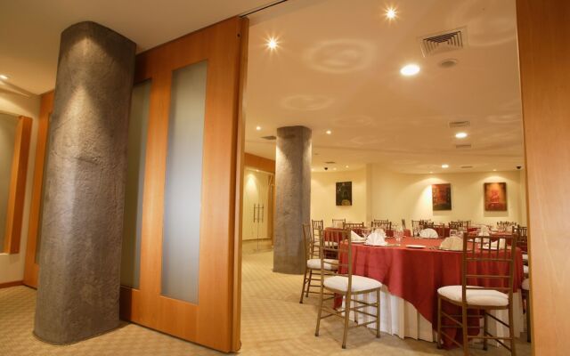 El Dorado Hotel