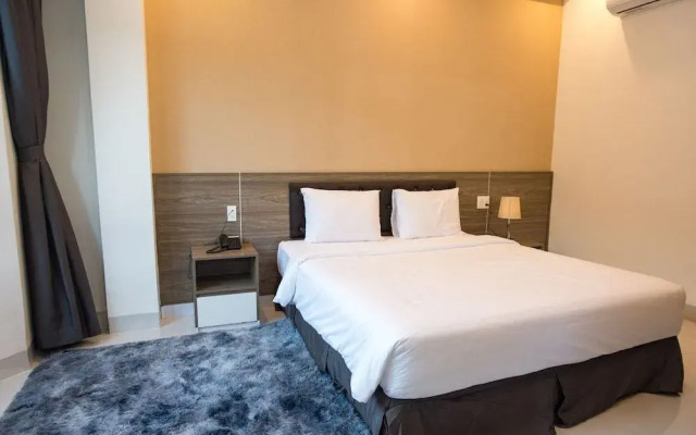 Amora Hotel  Apartment