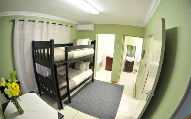 Summer Garden Guest House and Self Catering Apartments