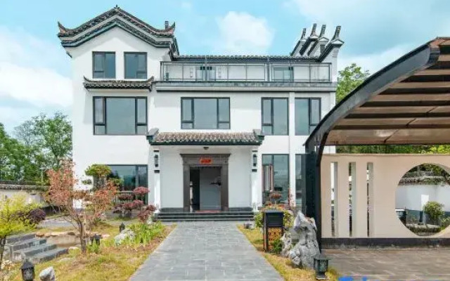 Taohuatan Xixuan Mengge Homestay (Taohuatan Scenic Area)