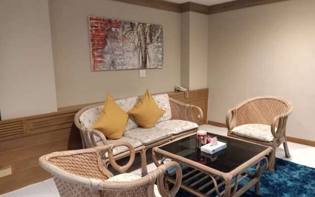 65m² Patong Beach Resort - Olympic Size Pool, Gym, SPA +