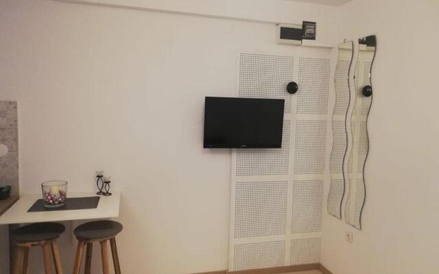 Studio Apartment New Home