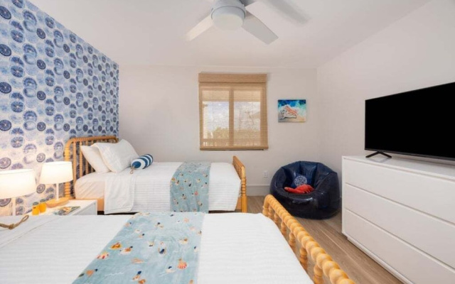 Sanddollar A302 3 Bedroom Condo
