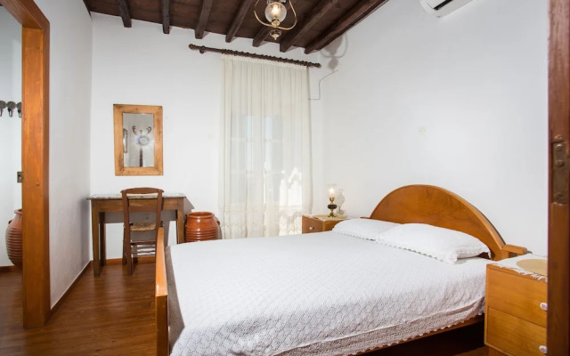 Marouso Villa Paros
