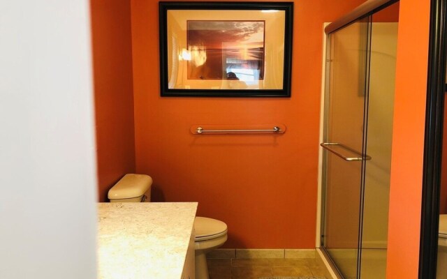 Aquarius 5 Bedroom Home by RedAwning