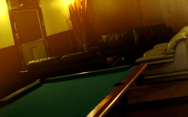 Charlies Place Hotel & Spa