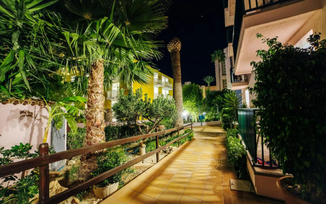 Apartamentos Palm Court
