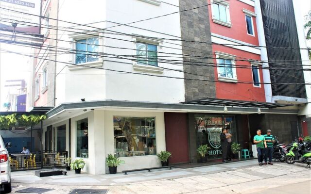 ZEN Rooms Basic Mangga Besar 5