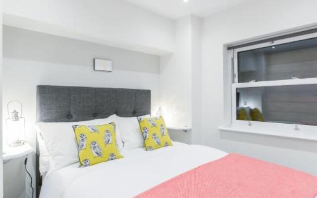 Stunning Ealing Apartment