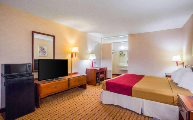Econo Lodge Cave City