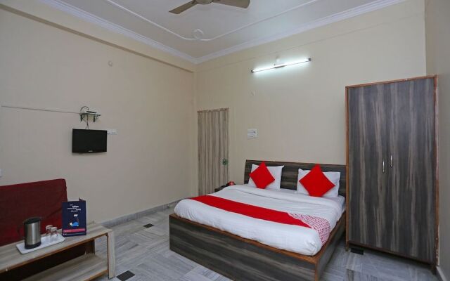 Oyo 18362 Hotel Jai Maa Durga