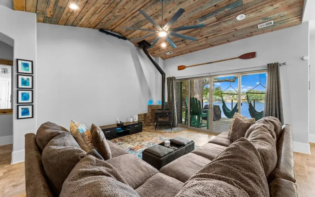 Nancy Key W/pool, Wine Cave, Optional Boat Rental