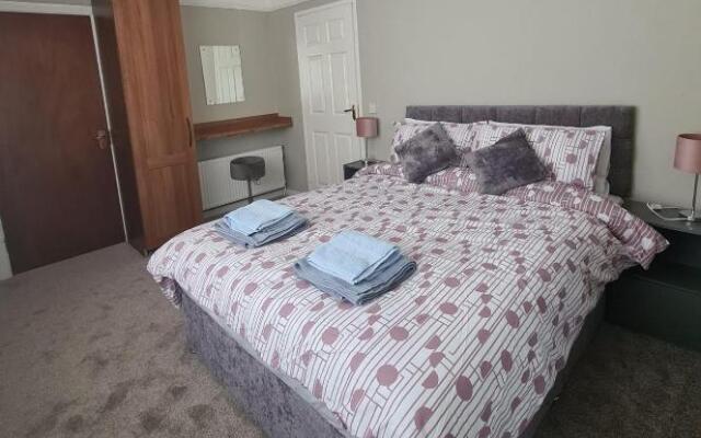 Kinsale town cosy home 2 min walk to town center