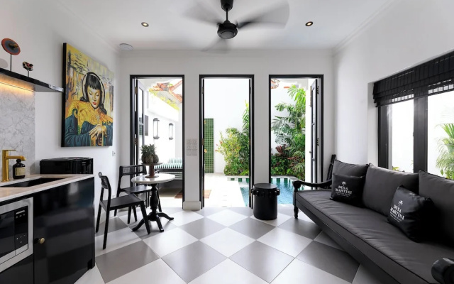 Villa Martini Beachside 5 – Guest Rooms – Tibubeneng