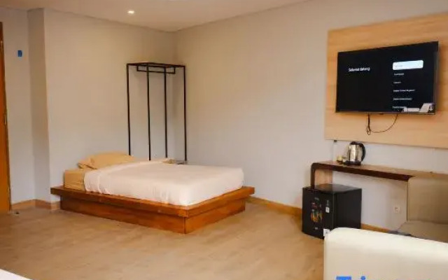 Miracle Hotel Cianjur