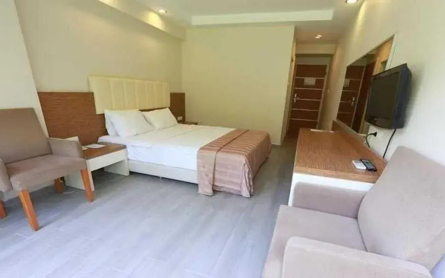 Ozden Eren Hotel