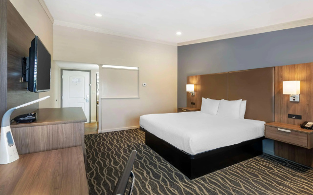 Best Western Plus Hill House