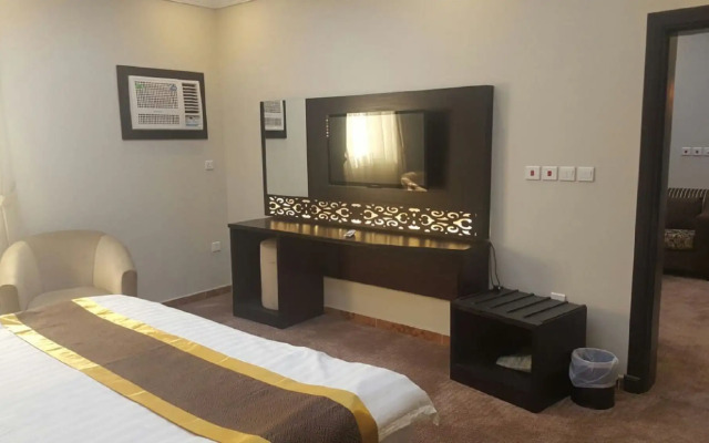City Center Plaza Aparthotel