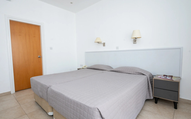New Famagusta Hotel&Suites