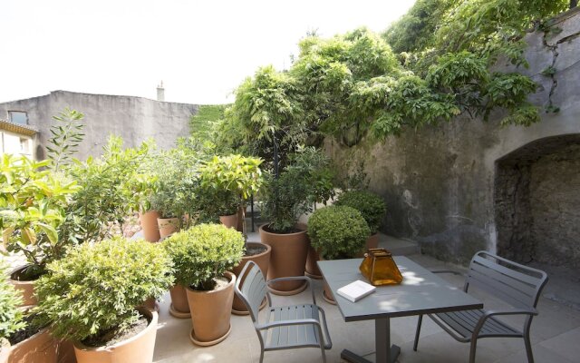 Hôtel de la Villeon - Hôtel 4**** - Bar - Jardins avec vues sur les vignobles - 50mns au sud de Lyon, en Ardèche