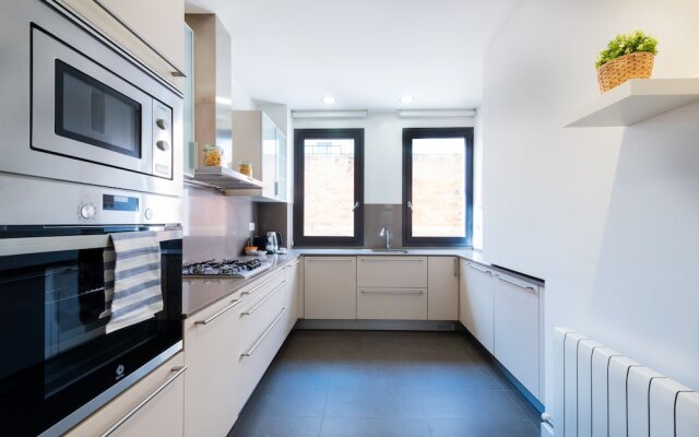 Petit Luxe Tobella