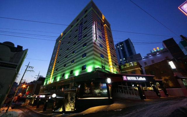 hotelImage