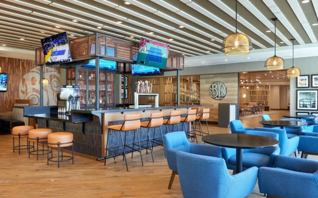 Four Points by Sheraton Point Edward Sarnia