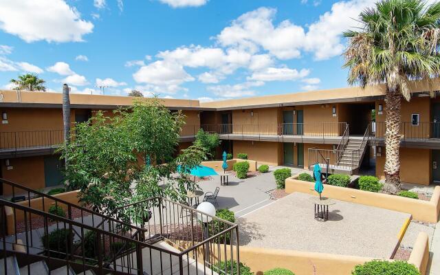 Ramada by Wyndham Tucson Airport