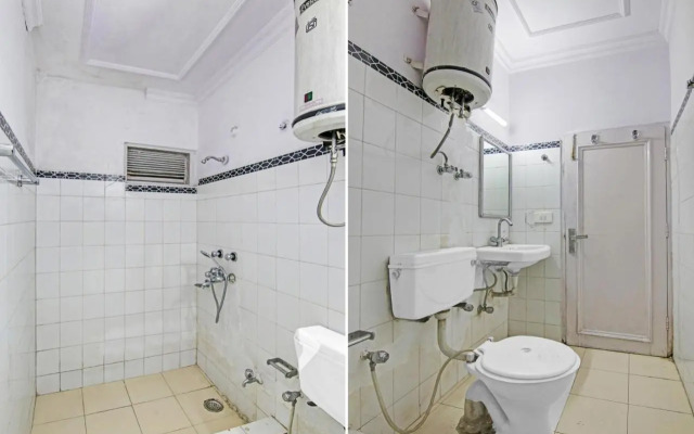 OYO Rooms Mall Road View