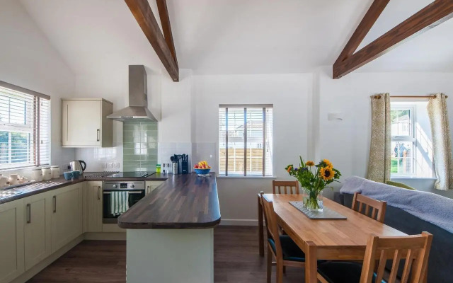 Chestnut Cottage - UK11846
