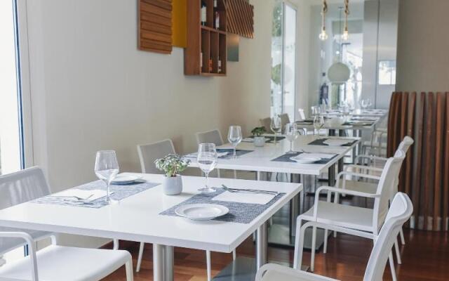 Marina Club Lagos Resort