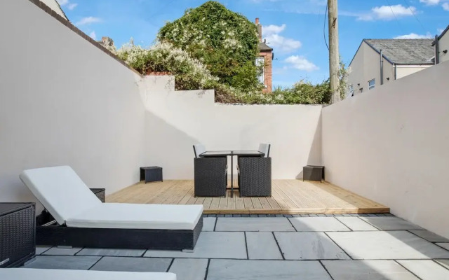 Mixies Manor Sasco Apartments