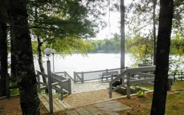 Duxbury 2 Bedroom Condo