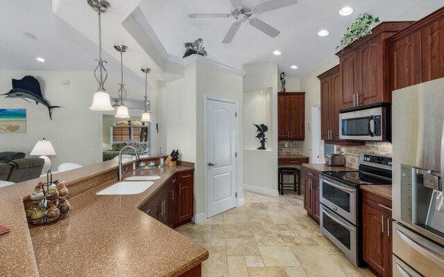 Villa Spain - Family Oasis in the Most Sought Area of Cape Coral