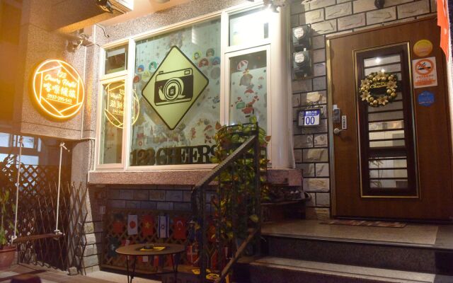 123 Cheers Hostel