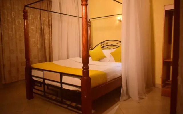 Lee Njiru Resort