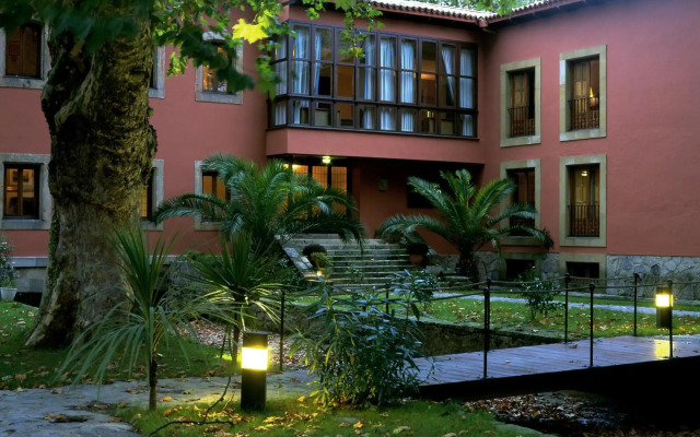 Parador De Gijon