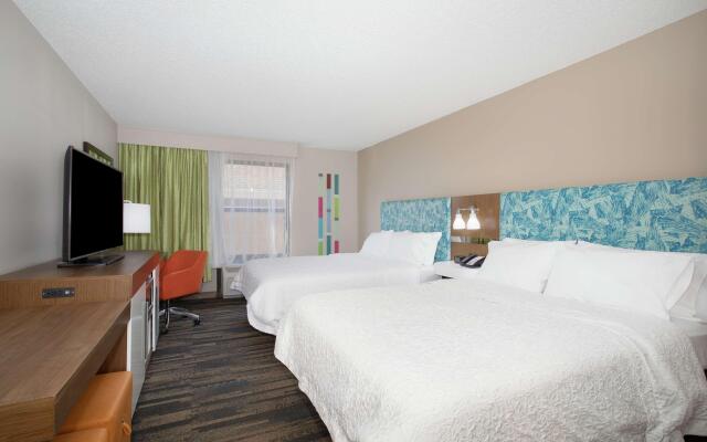 Hampton Inn & Suites Kansas City-Merriam