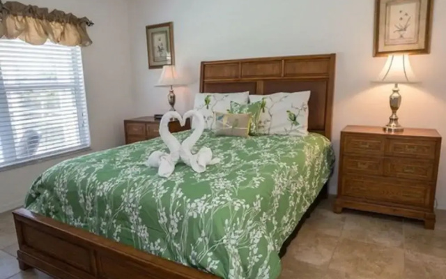 Kenneth's Southern Dunes Villa* - 3 Br Home