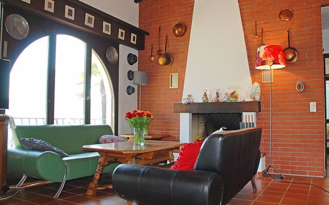 House CasAnita Castagnola