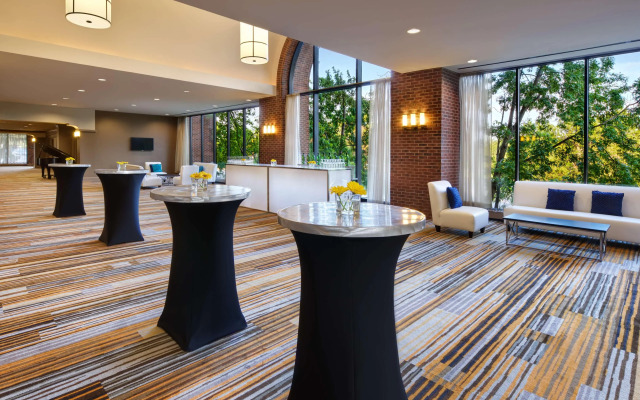 Hilton Mississauga/Meadowvale