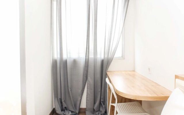 Homey And Cozy Studio At Riverview Jababeka Apartment