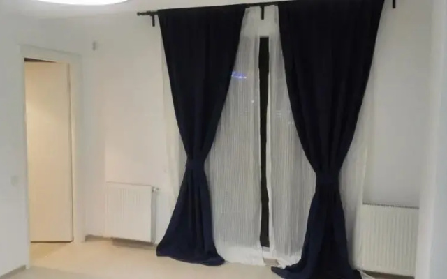 Central Studio Vitan Mall