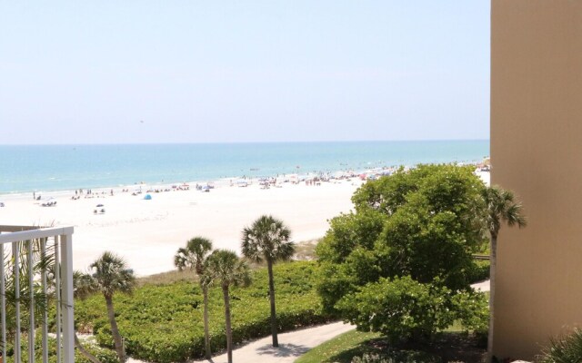 Jamaica Royale - T53 - 2 Br Condo