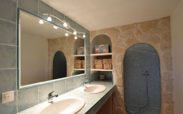 Beautiful, Modernly Decorated Provençal House Only 30 Kilometres From Cannes