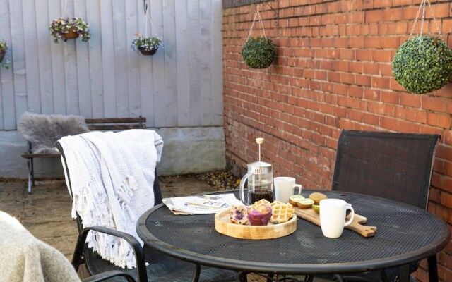 Chandlers Walk Modern Comfy Family Home in Exeter